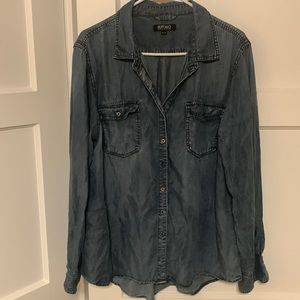 Lightweight chambray- style shirt